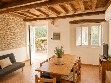 Foto Casa indipendente in via Castello 7, Pietrasanta di 85 m² con 4 locali