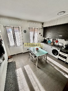 Foto Appartamento in via bixio, Sordio di 75 m² con 3 locali in vendita