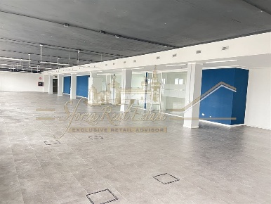 Foto Ufficio in Via Durando, Milano Bovisa di 1600 m² con 20 locali