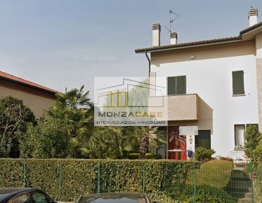 Foto Villa a schiera in via delle grigne, Triuggio Canonica di 170 m²