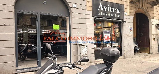 Foto Negozio in Corso Genova, Milano Corso Genova di 90 m² con 2 locali