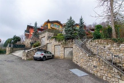 Foto Appartamento a Palazzago di 107 m² con 3 locali in vendita