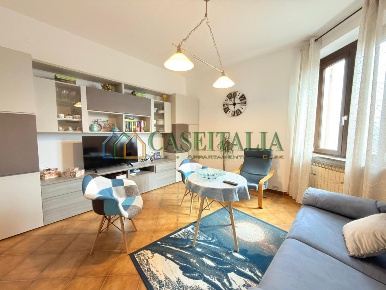 Foto Appartamento a Ivrea di 69 m² con 4 locali in vendita