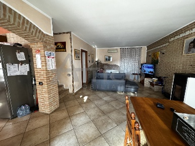 Foto Villa bifamiliare in Villadose RO, Villadose Centro di 148 m²