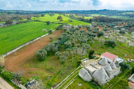 Foto Casale in Contrada Terranova, Monopoli di 230 m² con 5 locali
