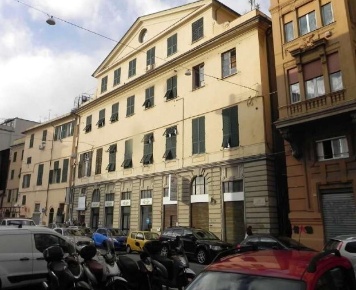 Foto Appartamento in Via Sampierdarena 35, Genova Sampierdarena di 186 m²