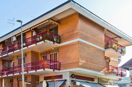 Foto Appartamento in Piazza Vincenzo Bellini, Grottaferrata Centro