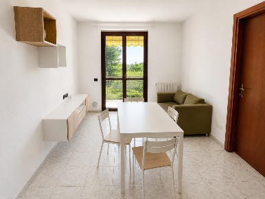 Foto Appartamento in Via Ca' Nova, Sirmione di 58 m² con 2 locali