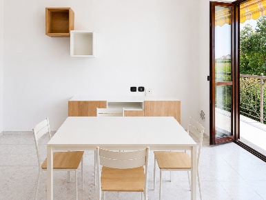 Foto Appartamento in Via Ca' Nova, Sirmione di 58 m² con 2 locali
