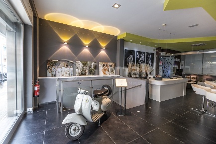 Foto Locale commerciale in Via Francesco Petrarca 12, Lecce Ariosto