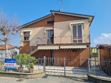 Foto Villa singola in Viale Ungheria 95, Noventa Vicentina Centro di 202 m²