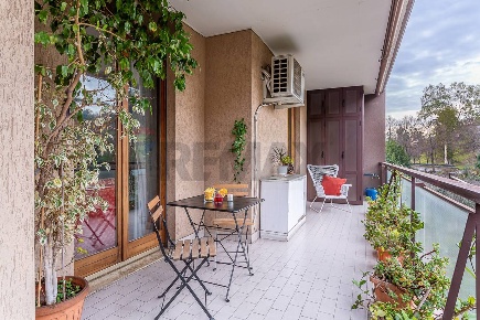 Foto Appartamento in Via di Decima 256, Roma Torrino di 107 m² con 4 locali