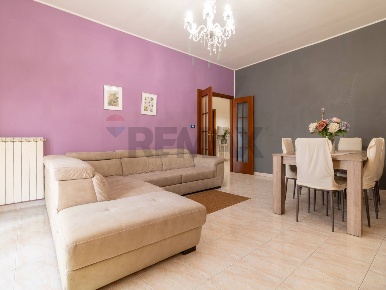 Foto Appartamento in Via Civitacampomarano 118, Roma Case Rosse di 115 m²