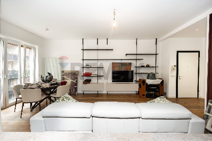 Foto Appartamento in Viale Ranzoni 7, Milano San Siro di 126 m² in vendita