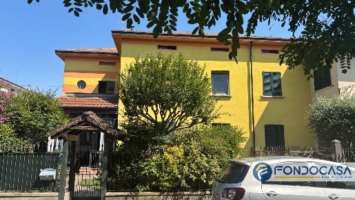 Foto Appartamento a Palazzolo sull'Oglio Centro di 90 m² con 3 locali