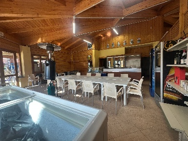 Foto Attività commerciale in via paolo savi 105, Viareggio di 300 m²