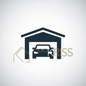 Foto Posti auto in Via Caldirolo, Ferrara Centro Storico di 15 m²