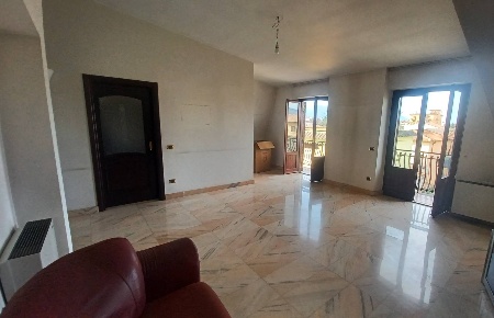 Foto Appartamento in Via Madonna Della Neve 90, Frosinone di 125 m²