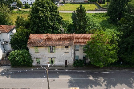 Foto Casa indipendente in VIA LIBERAZIONE 84, Gallarate Caiello di 250 m²