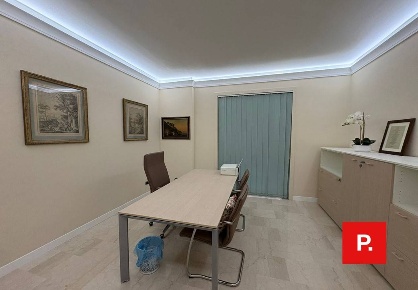 Foto Ufficio in Corso Buones Aires casati, Milano Buenos Aires di 145 m²