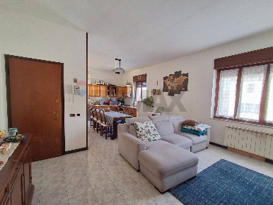 Foto Appartamento in Via Mazzini 24, Gorla Maggiore di 103 m² con 3 locali
