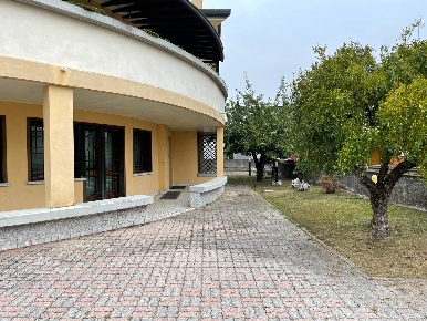 Foto Appartamento in VIA ALDO MORO, Villa del Conte Centro di 280 m²