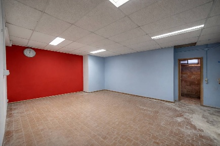 Foto Magazzino in Via Curio Dentato 10, Milano Giambellino di 150 m²