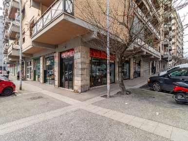 Foto Locale commerciale in Via Alatri 99, Roma Tor de' Schiavi di 44 m²