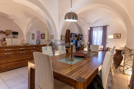 Foto Villa unifamiliare in via San Marco 3, Calatabiano di 11065 m²