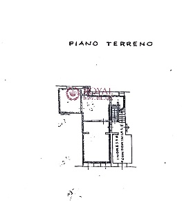 Foto Locale commerciale in Piazza Venti Settembre, Livorno di 65 m²