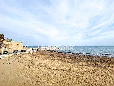 Foto Case semi ndipendenti in Corso Gaetano D'agata, Avola Centro di 62 m²