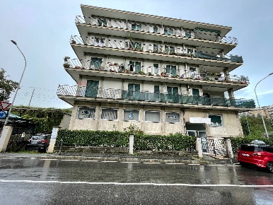 Foto Ufficio in VIA VALLEGGIO 22, Como San Martino di 149 m² con 3 locali