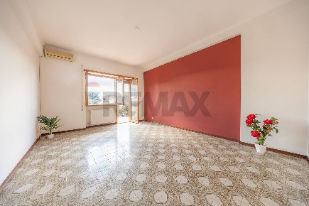 Foto Appartamento in Via Icaro 8, Ciampino di 110 m² con 4 locali