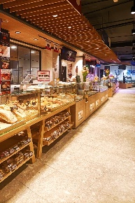 Foto Locale commerciale in VIA BOLOGNA 8, Pescara di 550 m² con 1 locali