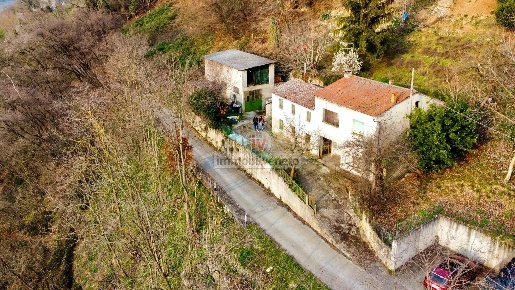 Foto Rustico in VIA ROMA 52, Val Liona di 256 m² con 8 locali in vendita