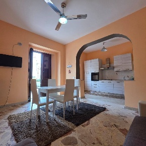 Foto Appartamento in Piazza Pietro Venuti 6, Cinisi Centro di 55 m²