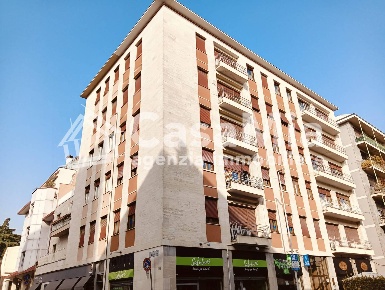 Foto Appartamento in Via Fratelli D'Italia 3, Busto Arsizio di 124 m²