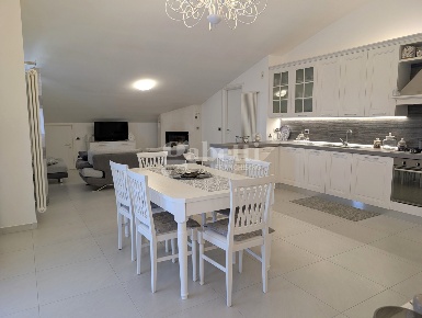 Foto Duplex a Termoli di 160 m² con 5 locali in vendita