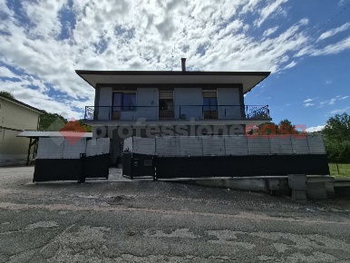 Foto Appartamento in Via Maniano 30, Frosinone San Liberatore di 130 m²