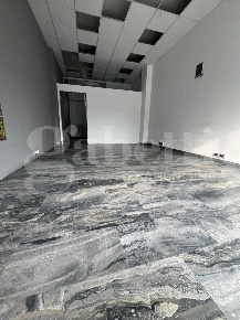 Foto Negozio in Via Val di Sole 22, Milano Vigentino - Fatima di 66 m²