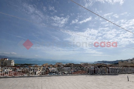 Foto Appartamento in Caduti sul Mare, Gaeta di 95 m² con 3 locali