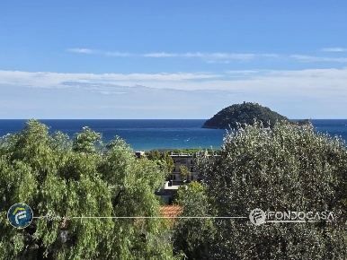 Foto Appartamento in Via Donatello, Albenga Centro di 59 m² con 2 locali