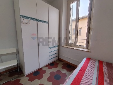 Foto Stanza in Via Corsi Corso 18, Parma Centro Storico di 92 m² in affitto