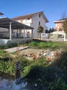 Foto Terreno residenziale in VIA SALARA VECCHIA, Pescara Tiburtina