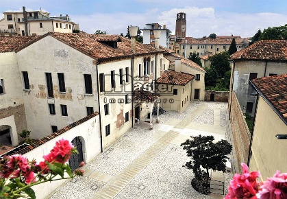Foto Appartamento in PIAZZA RINALDI, Treviso Piazza dei Signori di 151 m²