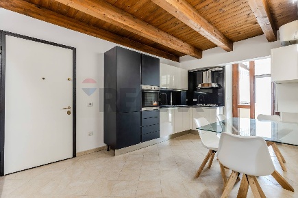 Foto Appartamento in Via Balilla 10, Cagliari Piazza Italia di 90 m²