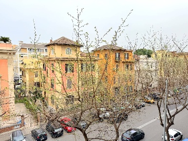 Foto Appartamento in via Santa Croce in Gerusalemme, Roma Esquilino