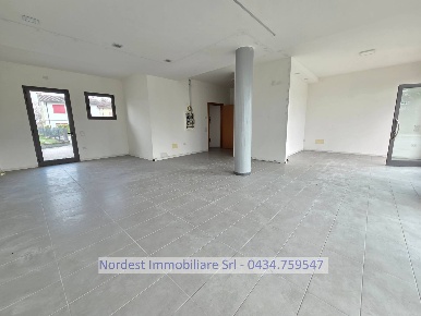 Foto Negozio a Codognè Cimetta di 70 m² con 1 locali in affitto
