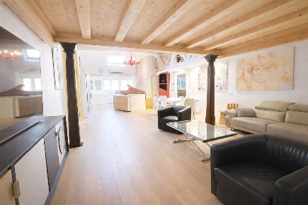 Foto Locale commerciale in VIA LOMBARDIA, Castel San Pietro Terme di 225 m²