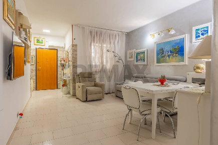 Foto Appartamento in Via Bari 76/B, Capurso di 98 m² con 3 locali